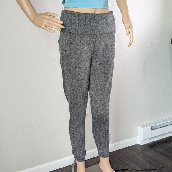 Athleta Delancey Herringbone Tight Leggings Women's Medium Gray Black A Chevrons - Picture 3 of 16